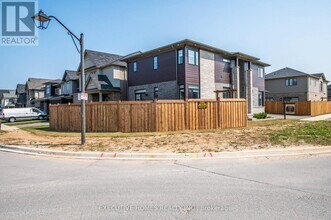 183 Longboat Run W in Brantford, ON - Building Photo - Building Photo