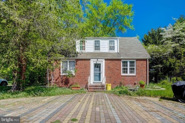 760 Village Rd W in West Windsor Township, NJ - Building Photo - Building Photo
