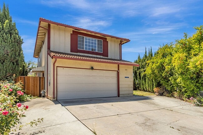 property at 2135 Arizona Ave