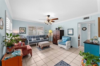 209 Emerald Ln in Largo, FL - Building Photo - Building Photo