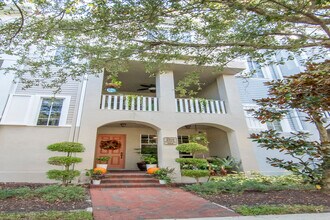 5919 Bowen Daniel Dr in Tampa, FL - Building Photo - Building Photo