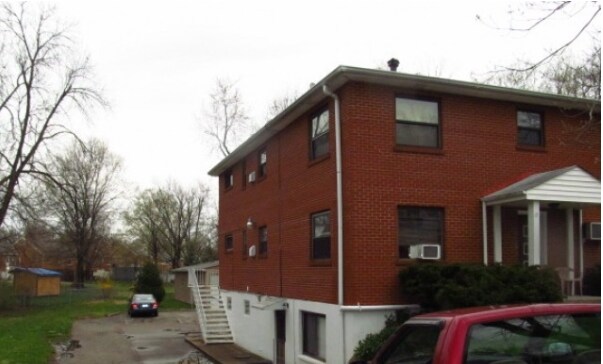 17 Ann St in Florence, KY - Foto de edificio