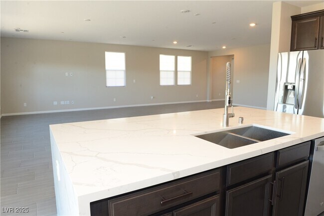 property at 2621 Gallarate Dr