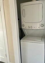 29 Pine St, Unit 1 in Bath, ME - Building Photo - Building Photo