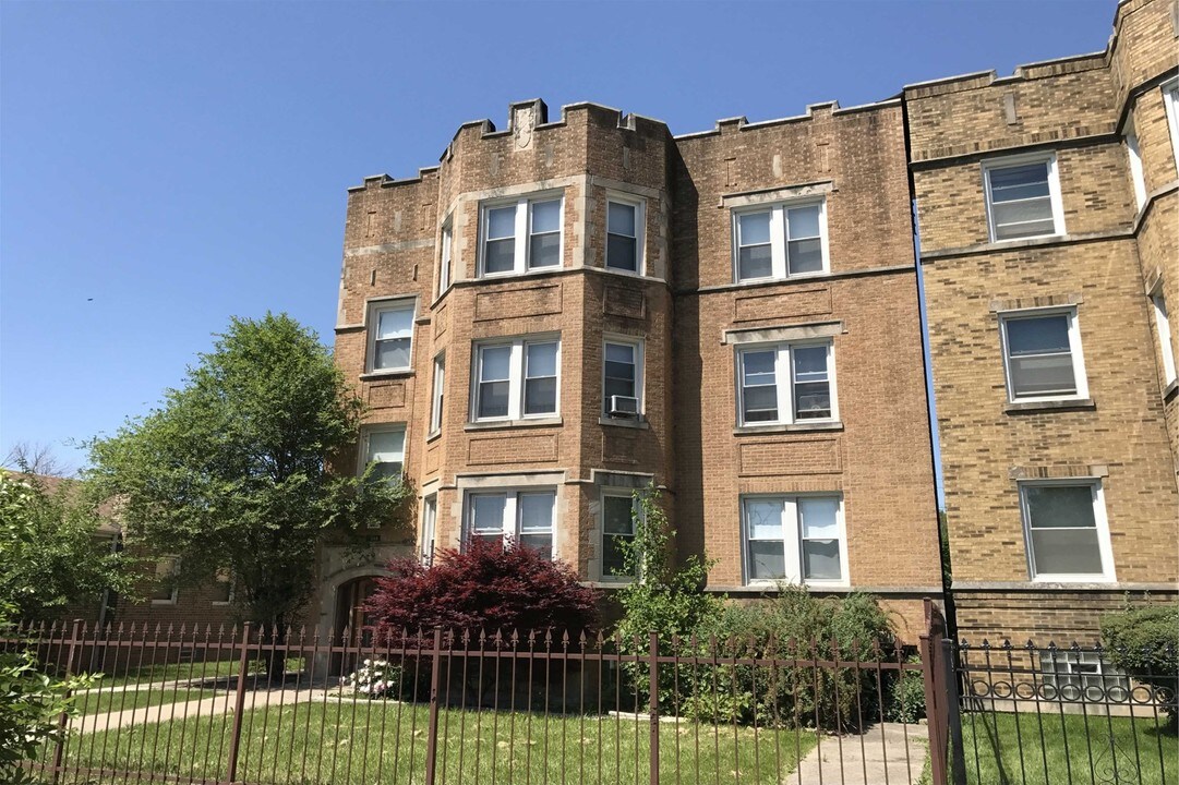 7344 S Artesian Ave in Chicago, IL - Building Photo