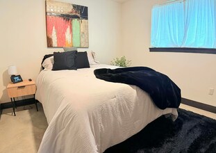 921 Haley in Brandon, SD - Foto de edificio - Building Photo