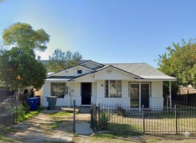 7077 N Weber Ave in Fresno, CA - Building Photo