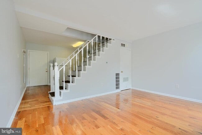 2310 Boston St in Baltimore, MD - Building Photo - Building Photo