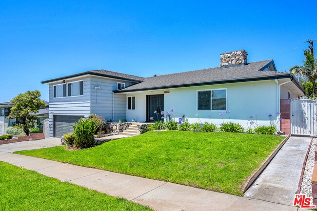 5137 Reynier Ave in Los Angeles, CA - Building Photo - Building Photo