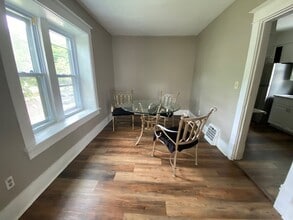 949 Ella Ct in Akron, OH - Building Photo - Building Photo