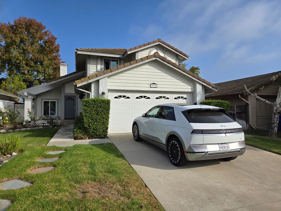 7936 Calle Posada in Carlsbad, CA - Building Photo