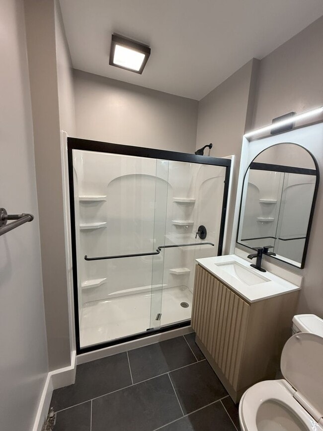 1831 E Kenwood Blvd in Milwaukee, WI - Building Photo - Building Photo