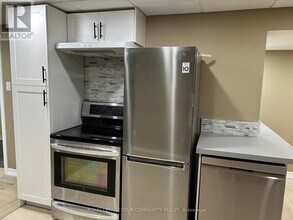 5520 18th Side Rd in Schomberg, ON - Building Photo - Building Photo