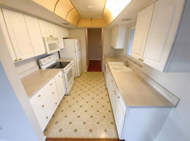 4474 Lake Blvd in Clearwater, FL - Foto de edificio - Building Photo