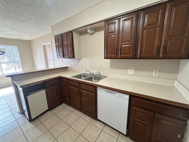 2302 Melissa Dr in Waco, TX - Building Photo - Building Photo