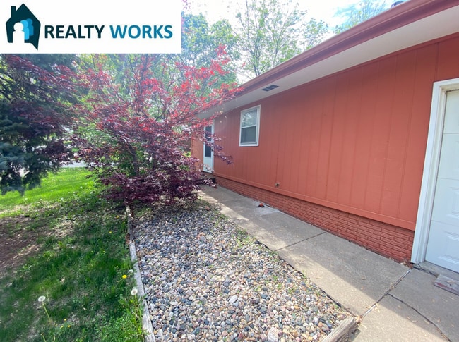 5501 S 38th St in Lincoln, NE - Building Photo - Building Photo