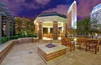 500 W Harbor Dr, Unit 313 in San Diego, CA - Building Photo - Building Photo