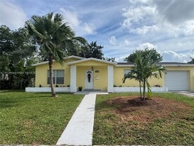 1830 NW 61st Ave in Sunrise, FL - Building Photo