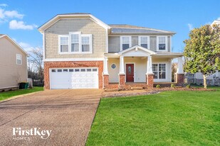 1431 Bern Dr in Spring Hill, TN - Building Photo