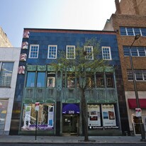 2212 Walnut St, Unit A in Philadelphia, PA - Building Photo