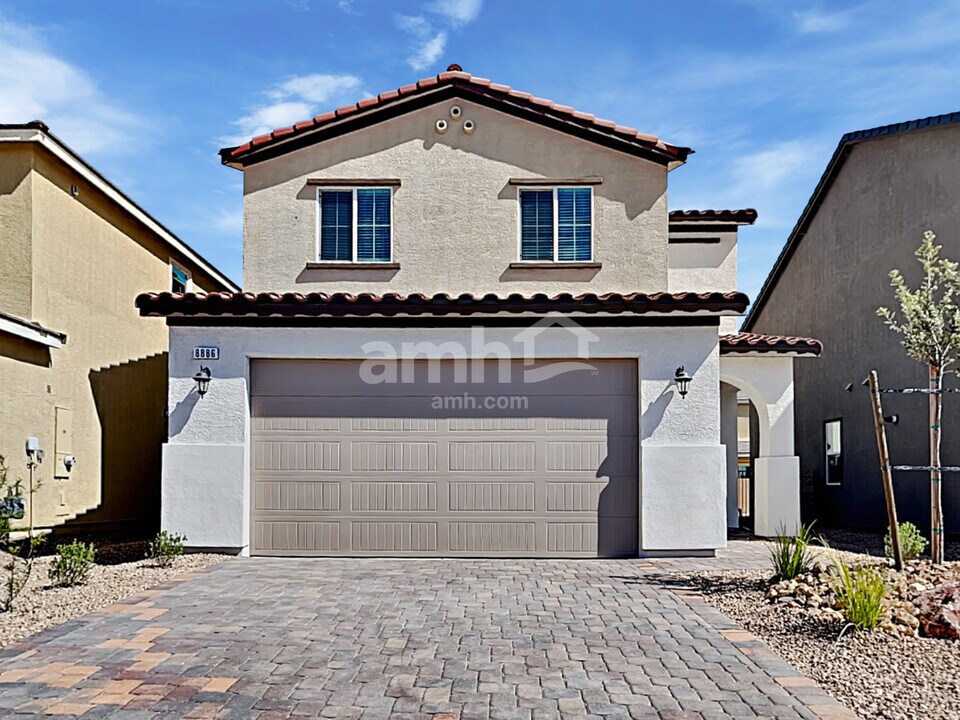 8886 Tiger Tooth Ave in Las Vegas, NV - Building Photo