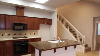 3658 Vermont Ln in Clovis, CA - Building Photo - Building Photo