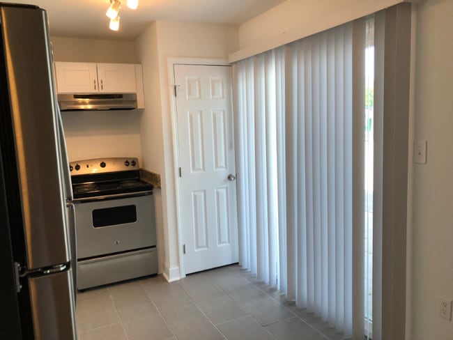 209 Green Acres Rd-Unit -4 in Fort Walton Beach, FL - Building Photo - Building Photo