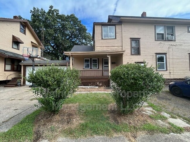 property at 2422 E St
