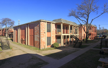 Alma North Plaza I in Austin, TX - Building Photo - Building Photo