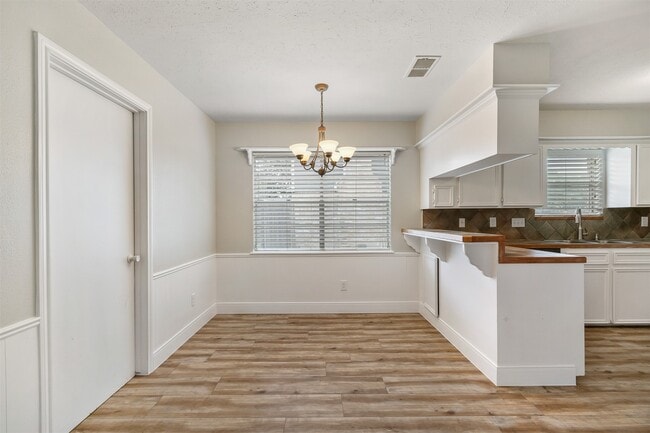 property at 25519 Many Oak Dr