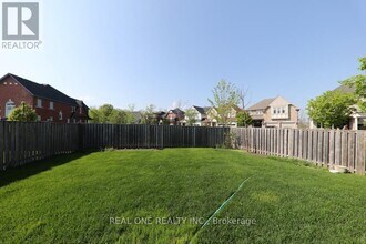 29 Duckfield Crescent in Ajax, ON - Building Photo - Building Photo