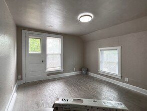 408 E Pacific St in Appleton, WI - Building Photo - Building Photo