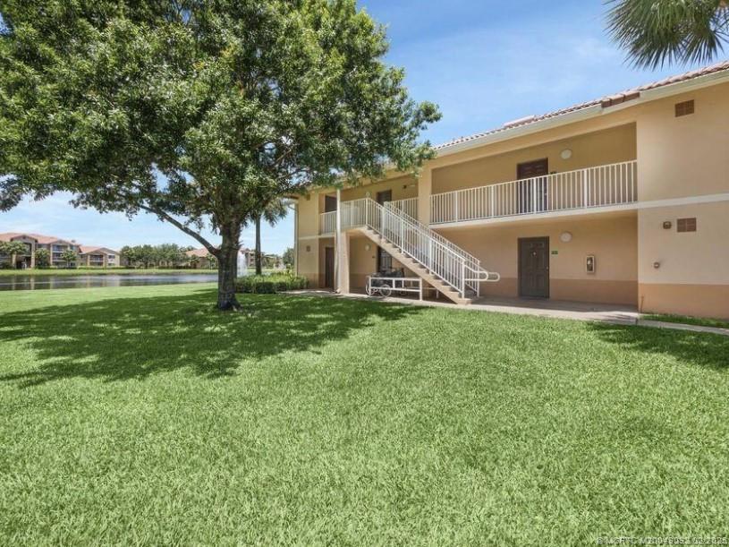 281 SW Palm Dr in Port St. Lucie, FL - Building Photo
