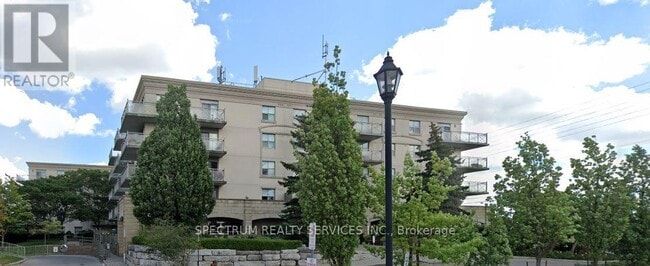 2500 Rutherford Rd in Vaughan, ON - Building Photo - Building Photo