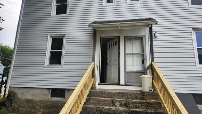 34 Cottage St, Unit 34 cottage in Watertown, MA - Building Photo - Building Photo