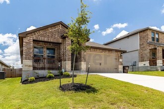 338 Danbrook Way in Cibolo, TX - Building Photo - Building Photo