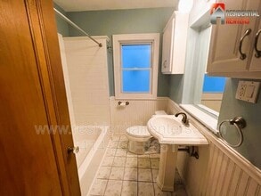 2372 N 61st St in Wauwatosa, WI - Building Photo - Building Photo