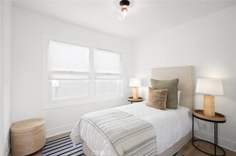 300 Coral Ave in Newport Beach, CA - Building Photo - Building Photo