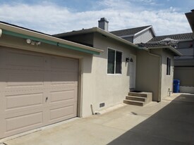2204 Aviation Way in Redondo Beach, CA - Building Photo
