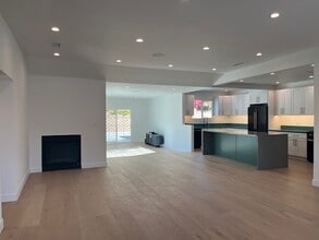 18371 Lahey St in Porter Ranch, CA - Building Photo - Building Photo