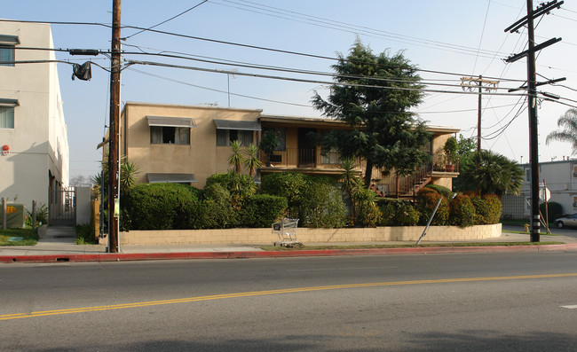 7609 Tobias Ave in Van Nuys, CA - Building Photo - Building Photo