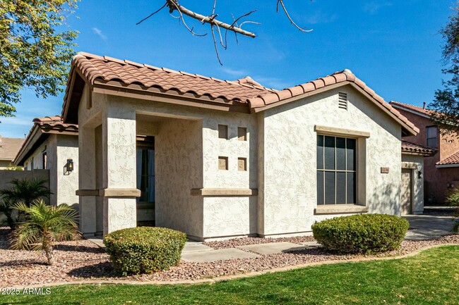1236 E Nightingale Ln in Gilbert, AZ - Building Photo - Building Photo