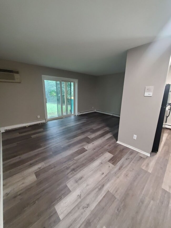 1710 Elder St. (10 Unit)