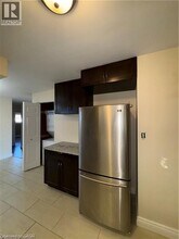 105 Westmount Rd E in Kitchener, ON - Building Photo - Building Photo