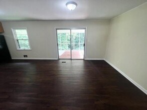 180 Stroud Dr SE in Mableton, GA - Building Photo - Building Photo