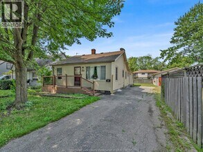 3553 Turner Rd in Windsor, ON - Building Photo - Building Photo