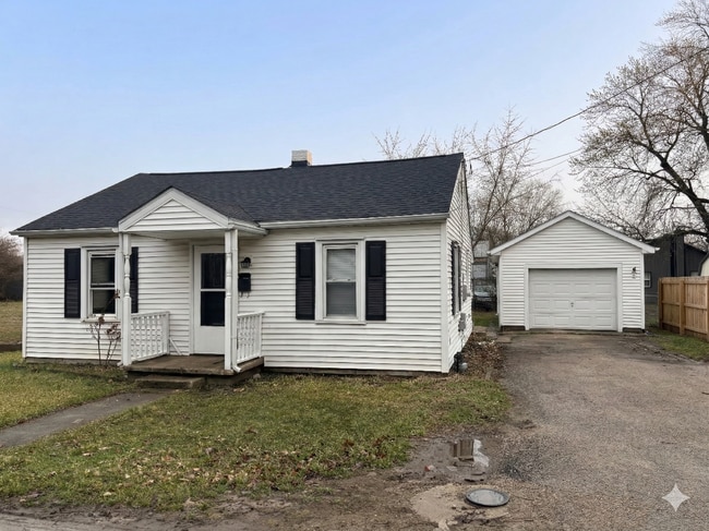 property at 112 Applegate St