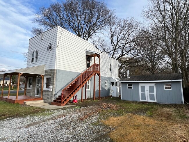 property at 253 Cedar St