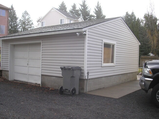 1000 SE Thompson St in Pullman, WA - Building Photo - Building Photo