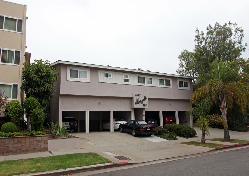 11627 Mayfield Ave in Los Angeles, CA - Building Photo